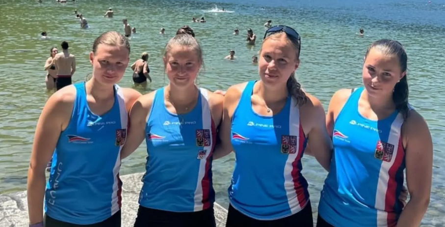 Španělská regata posádek lodí K4